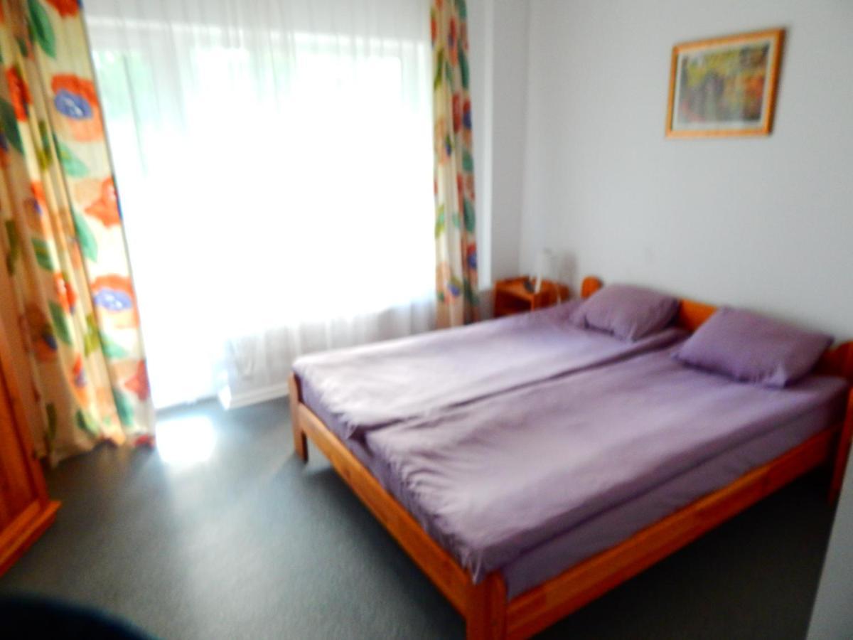 Motel Brencis Iecava Buitenkant foto